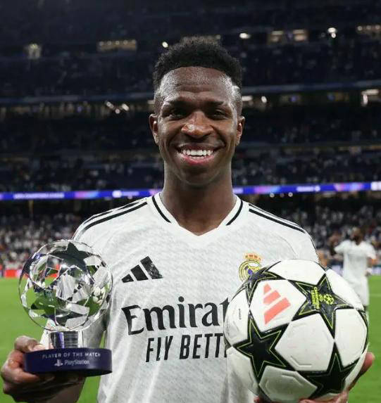 皇马内斗！维尼修斯续约未果，姆巴佩施压 巴黎瞄准挖角进行复仇